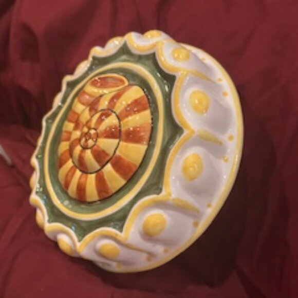 Vintage Ceramic Spiral Shell mold - Picture 2 of 4